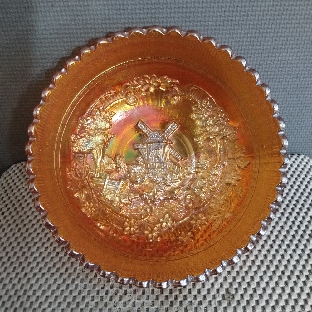 Vintage Imperial Glass Marigold Carnival Glass Windmill 7" Round Bowl